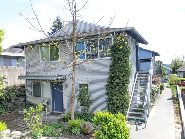 Property photo for 1822 S King Street #a-d, Seattle photo 3