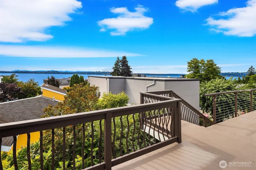Property photo for 10117 Ne 64th Street, Kirkland photo 23