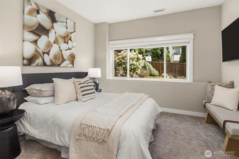 Property photo for 10117 Ne 64th Street, Kirkland photo 27