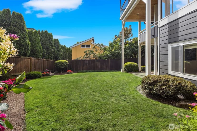 Property photo for 10117 Ne 64th Street, Kirkland photo 30