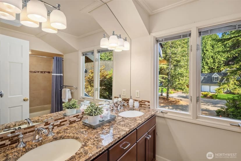 Property photo for 2521 227th Place Ne, Sammamish photo 32