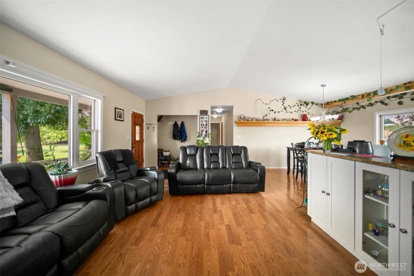 Property photo for 113 N Nile Avenue, East Wenatchee photo 6