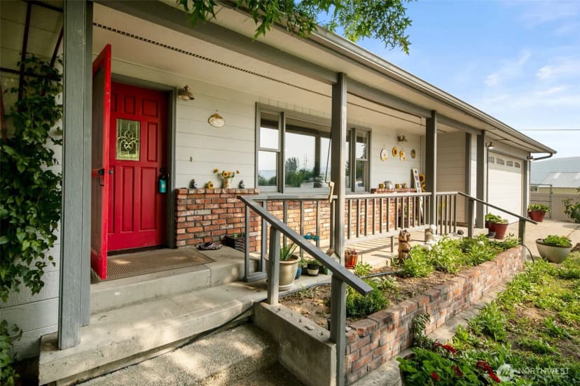 Property photo for 113 N Nile Avenue, East Wenatchee photo 3