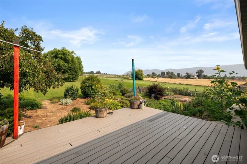 Property photo for 113 N Nile Avenue, East Wenatchee photo 24
