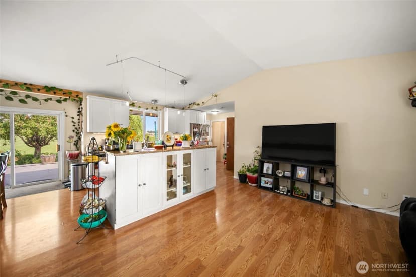 Property photo for 113 N Nile Avenue, East Wenatchee photo 5