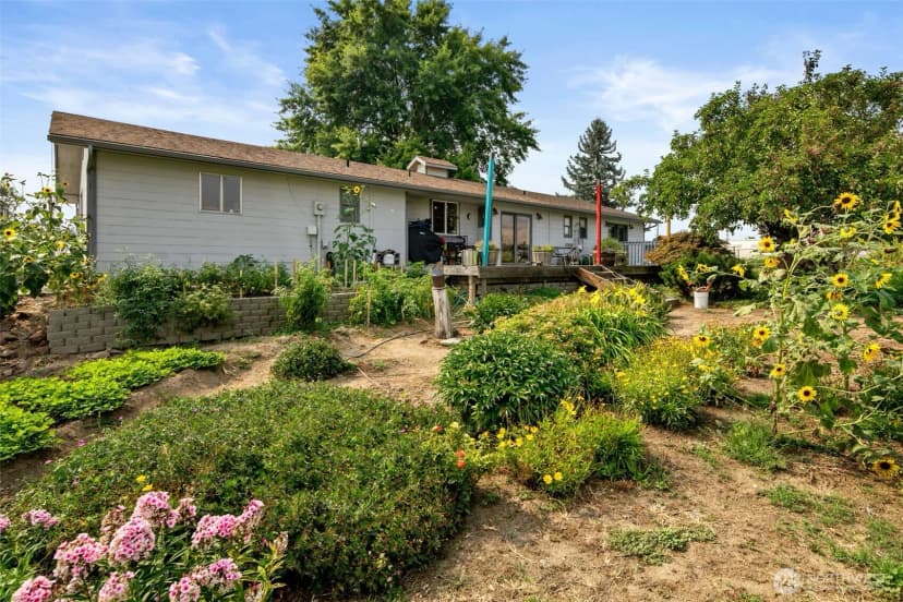 Property photo for 113 N Nile Avenue, East Wenatchee photo 27