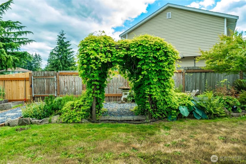 Property photo for 7815 W. Tapps Hwy E, Bonney Lake photo 31
