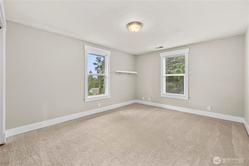 Property photo for 7815 W. Tapps Hwy E, Bonney Lake photo 14