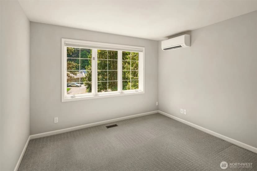 Property photo for 13016 207th Avenue Se, Issaquah photo 16