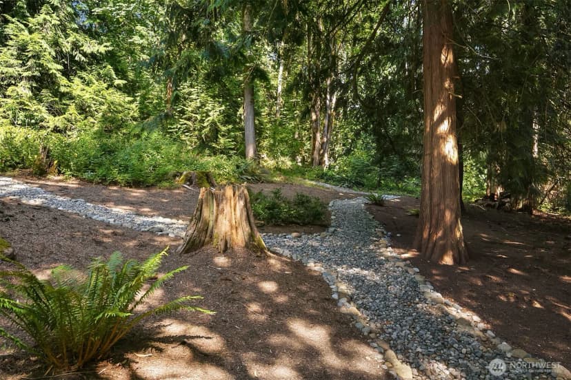 Property photo for 13016 207th Avenue Se, Issaquah photo 29