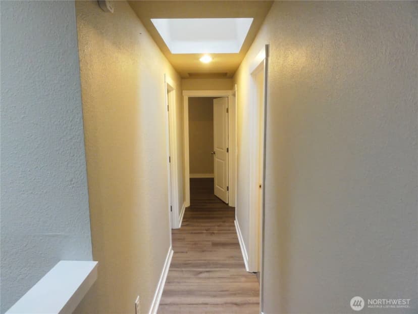 Property photo for 21627 Se 271st Street, Maple Valley photo 9