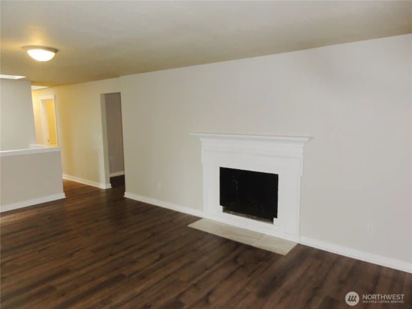 Property photo for 21627 Se 271st Street, Maple Valley photo 3