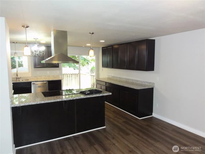 Property photo for 21627 Se 271st Street, Maple Valley photo 4