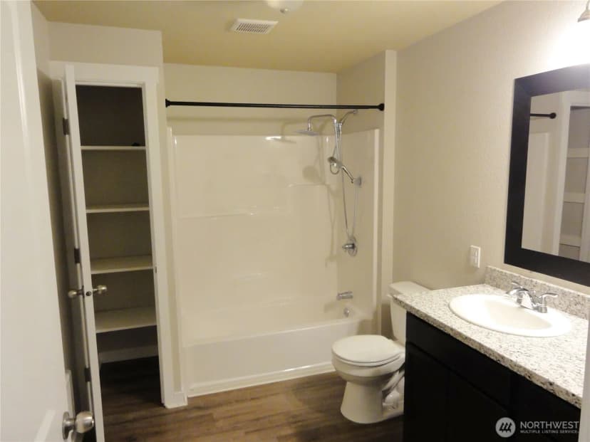 Property photo for 21627 Se 271st Street, Maple Valley photo 15