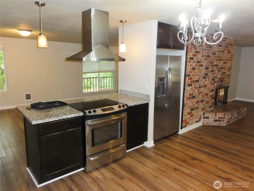 Property photo for 21627 Se 271st Street, Maple Valley photo 6