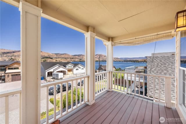Property photo for 2109 W Terrace Avenue, Chelan photo 2