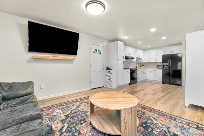 Property photo for 4621 East Street #2, Blaine photo 10