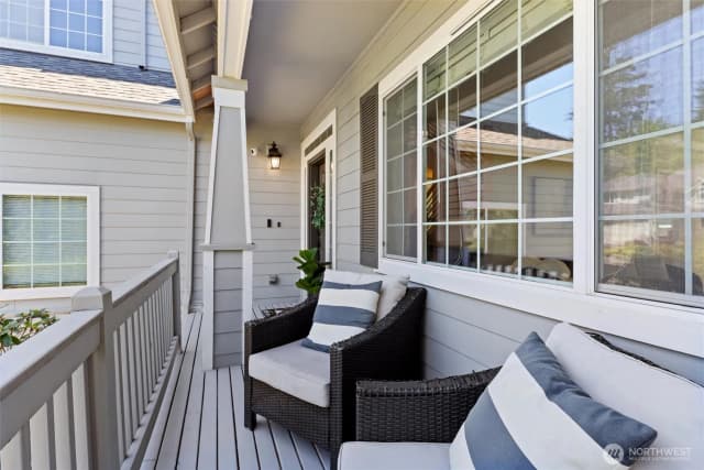 Property photo for 4125 Ne 27th Place, Renton photo 3