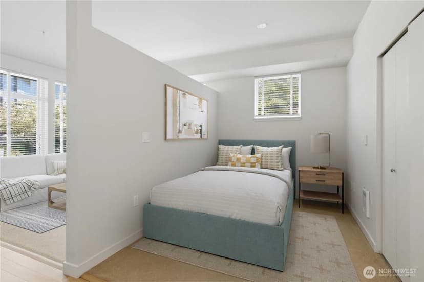 Property photo for 15100 6th Avenue Sw #310, Burien photo 11