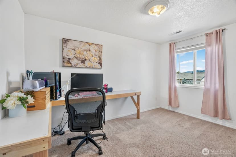 Property photo for 63 Chickadee Drive, Kelso photo 17