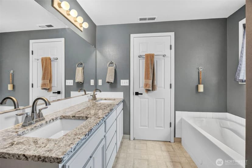 Property photo for 63 Chickadee Drive, Kelso photo 24
