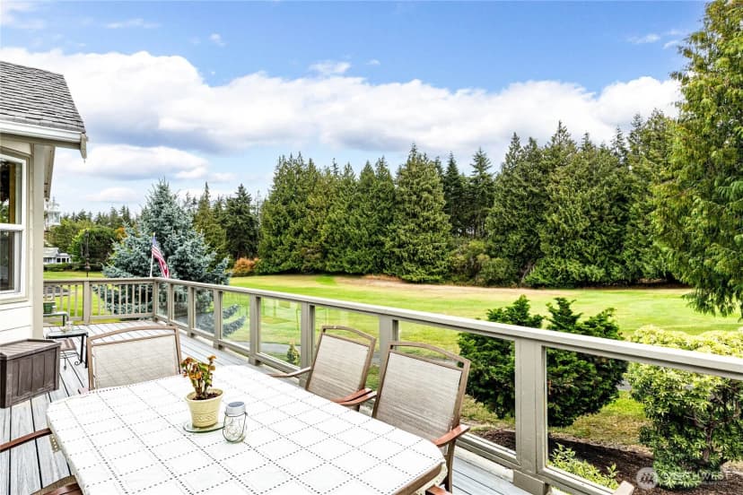 Property photo for 105 14th Court, Sequim photo 36