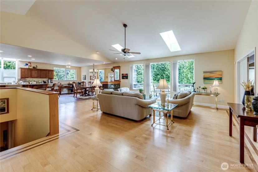 Property photo for 105 14th Court, Sequim photo 5