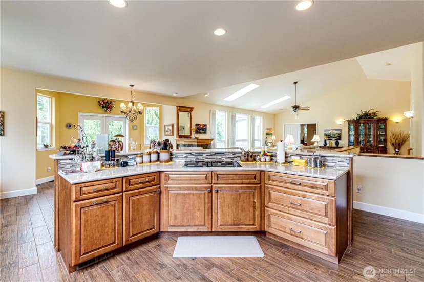 Property photo for 105 14th Court, Sequim photo 12