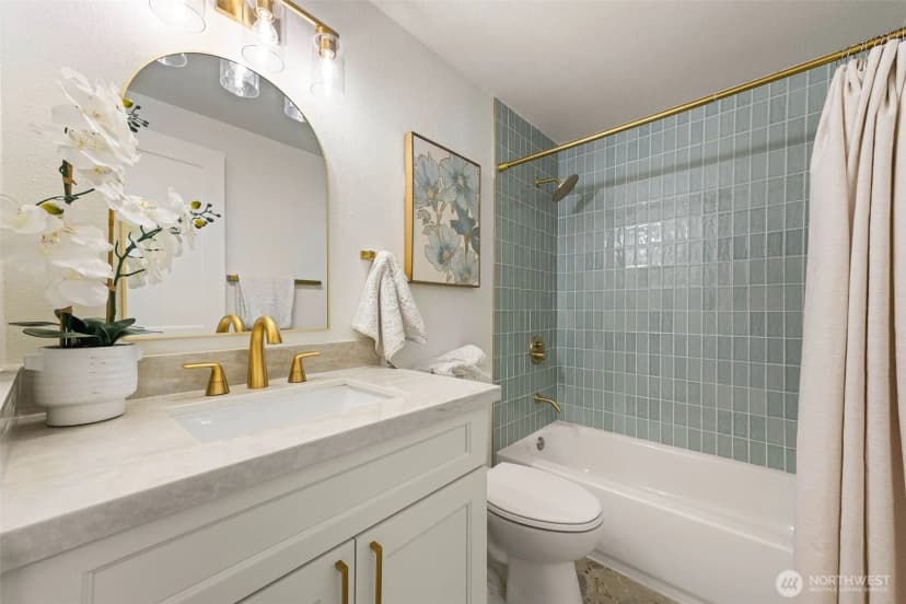 Property photo for 8655 Ne 170th Street, Kenmore photo 17