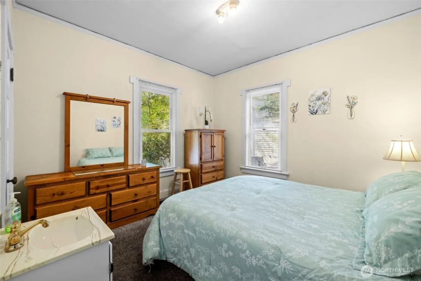Property photo for 2706 S Judkins Street, Seattle photo 9