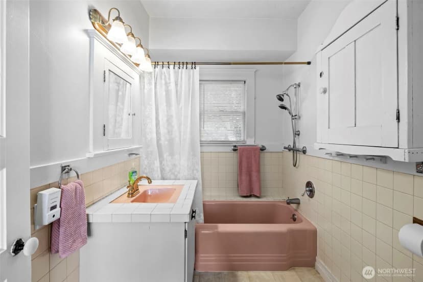 Property photo for 2706 S Judkins Street, Seattle photo 12