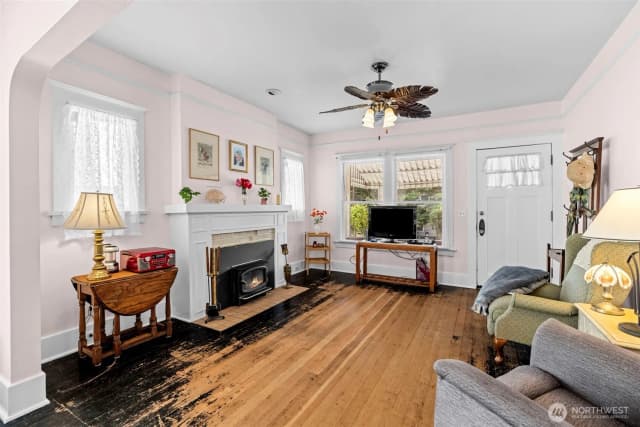 Property photo for 2706 S Judkins Street, Seattle photo 4