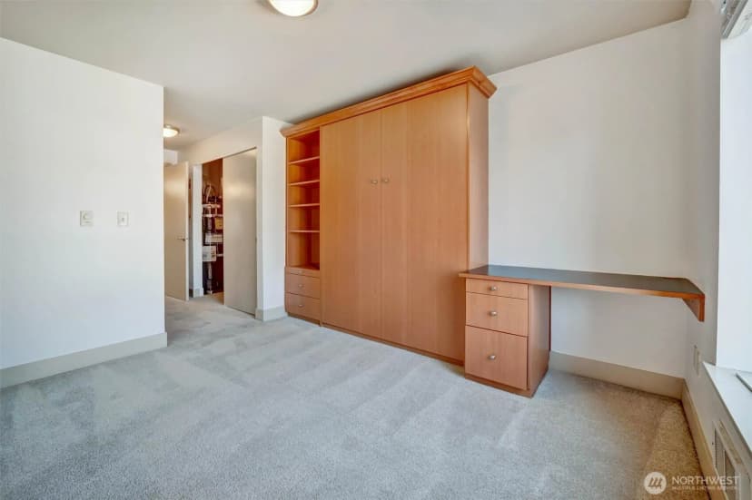 Property photo for 1550 Eastlake Avenue E #503, Seattle photo 11