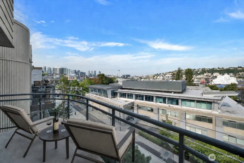 Property photo for 1550 Eastlake Avenue E #503, Seattle