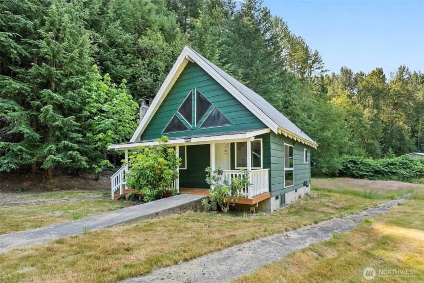 Property photo for 995 Davis Lake Road, Morton photo 4
