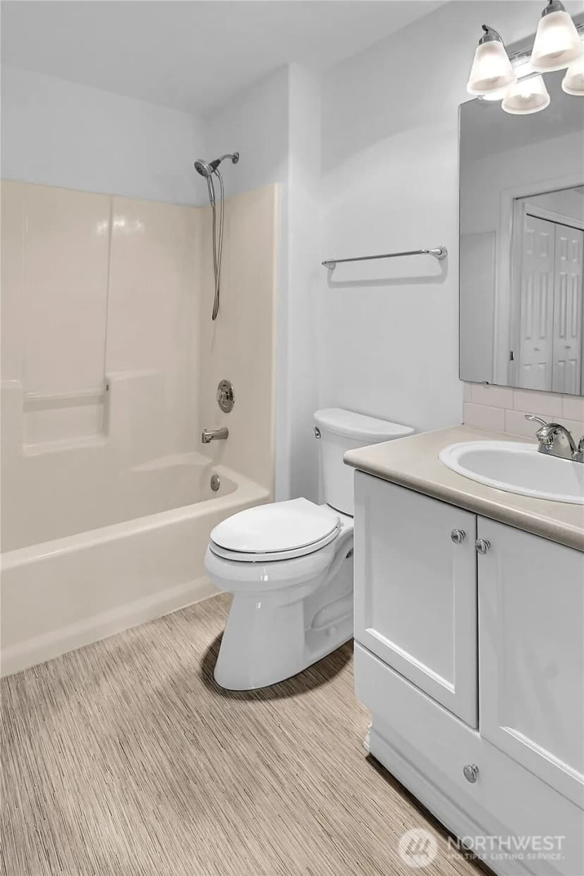 Property photo for 15330 Sunwood Boulevard #e304, Tukwila photo 28