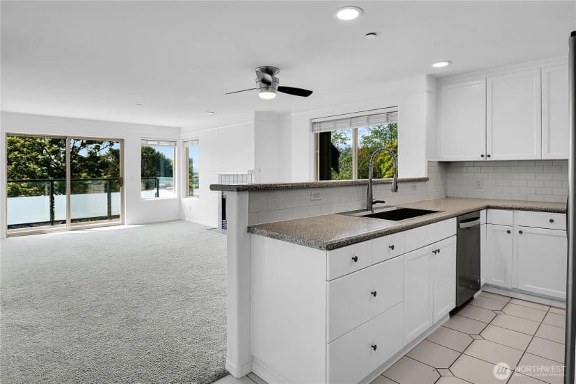 Property photo for 15330 Sunwood Boulevard #e304, Tukwila photo 13