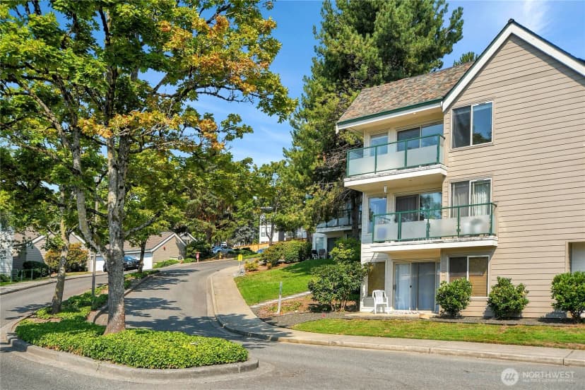 Property photo for 15330 Sunwood Boulevard #e304, Tukwila photo 36