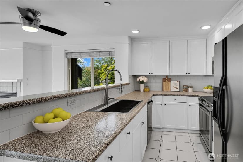 Property photo for 15330 Sunwood Boulevard #e304, Tukwila photo 16