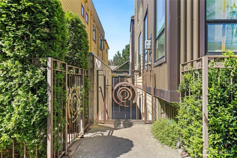 Property photo for 4923 39th Avenue S, Seattle
