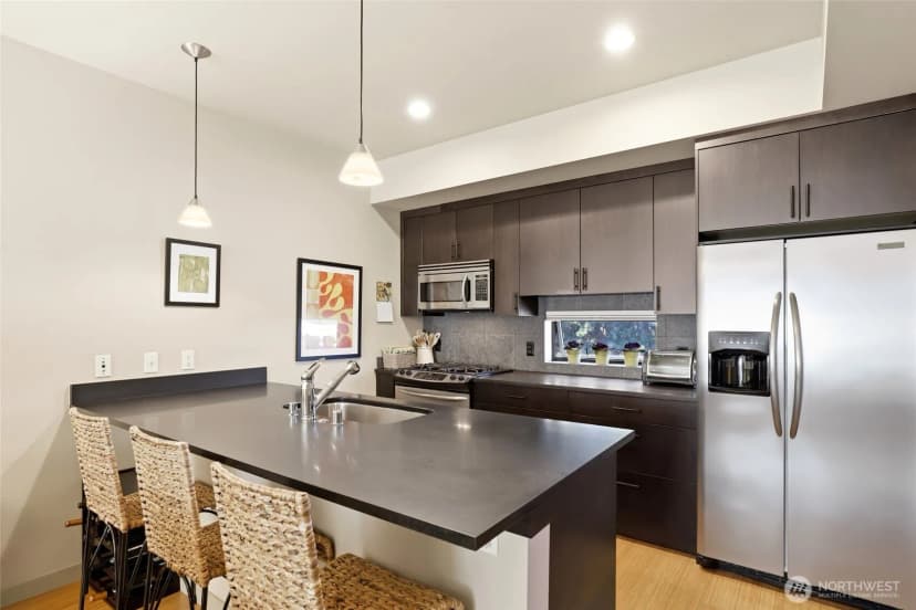 Property photo for 4923 39th Avenue S, Seattle photo 11