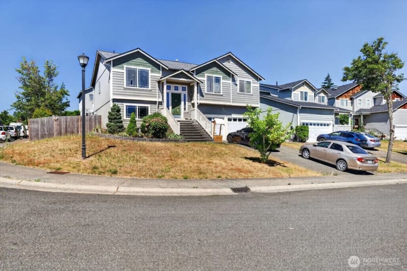 Property photo for 18318 13th Avenue Ct E, Spanaway photo 2