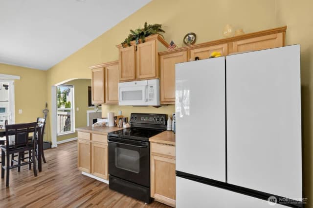 Property photo for 18318 13th Avenue Ct E, Spanaway photo 5