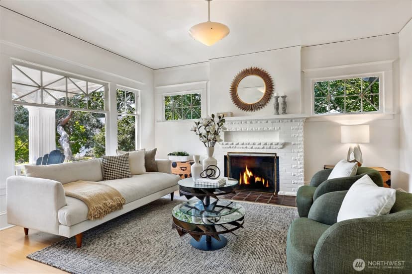 Property photo for 2202 N 41st Street, Seattle photo 10