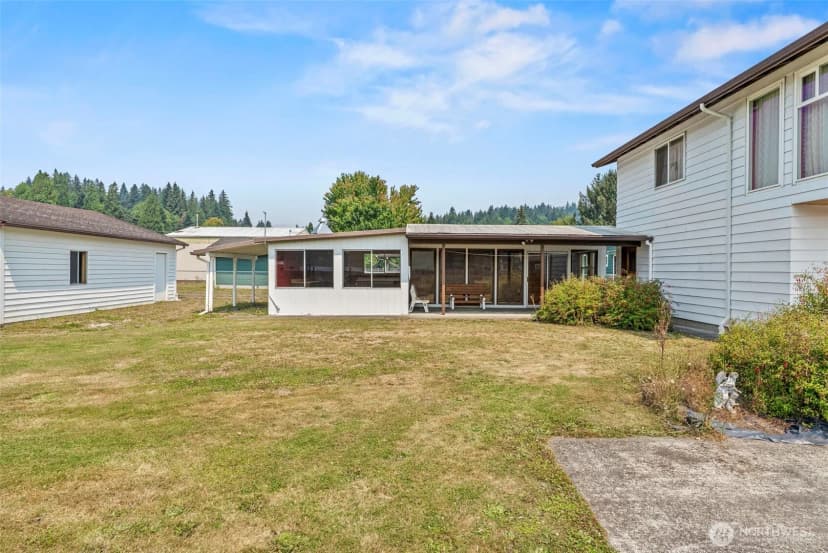 Property photo for 2631 48th Avenue, Longview photo 23