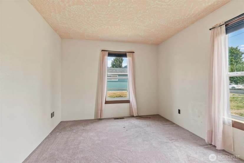 Property photo for 2631 48th Avenue, Longview photo 14