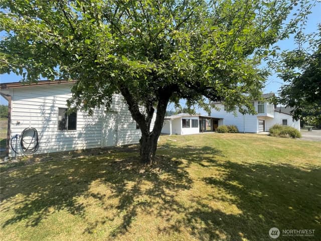 Property photo for 2631 48th Avenue, Longview photo 4