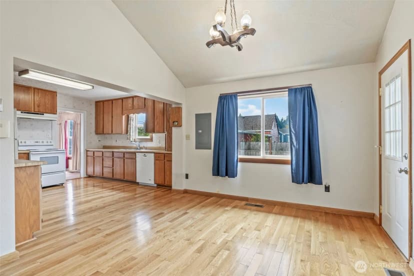 Property photo for 2631 48th Avenue, Longview photo 5