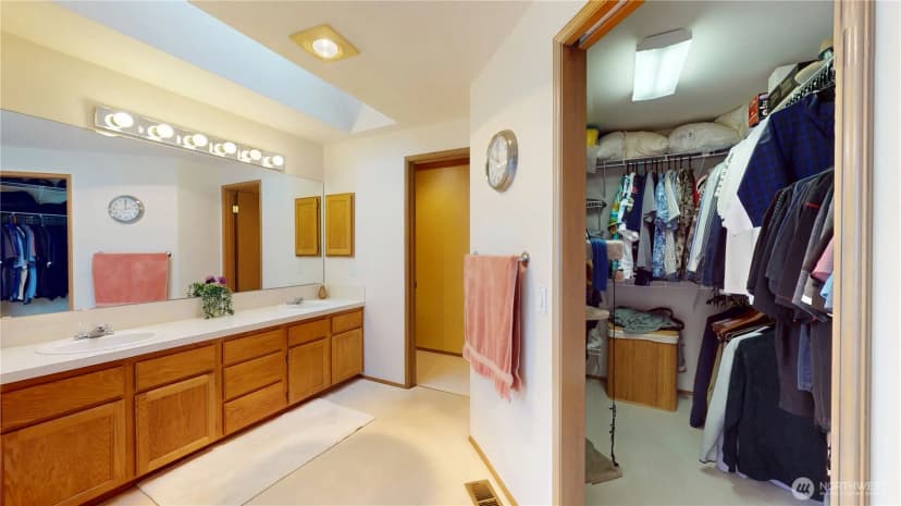 Property photo for 1704 Field Place Ne, Renton photo 24