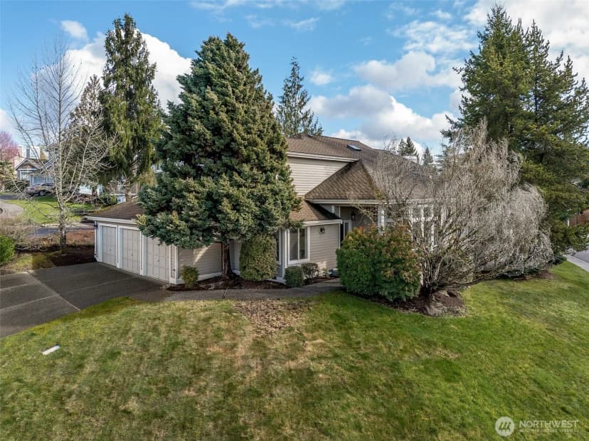 Property photo for 1704 Field Place Ne, Renton photo 2